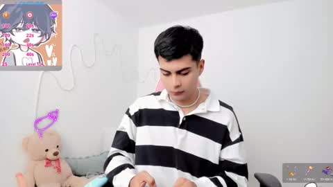 Aaron online show from December 14, 2025, 8:35 pm