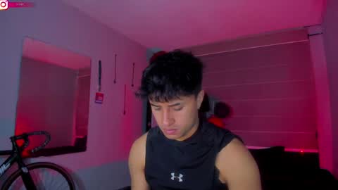 boy_nauthy online show from February 3, 2025, 4:04 am