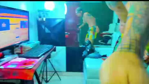 boy_tatto77 online show from March 12, 2026, 2:34 pm