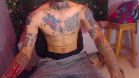 boy_tatto77 online show from June 2, 2026, 1:02 pm