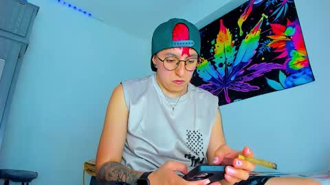 Edward ftm trans queerslave online show from January 19, 2026, 1:53 am