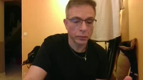 boyaroues online show from April 1, 2026, 6:49 pm