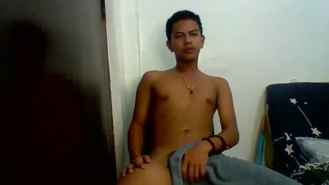 boyax16 online show from December 10, 2024, 8:40 am