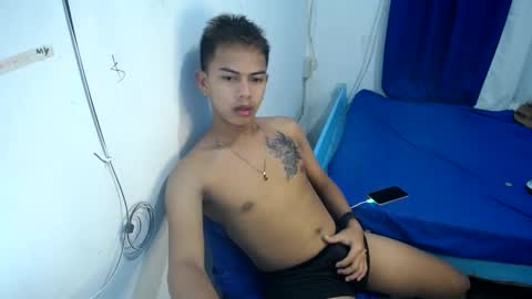 boyax16 online show from January 19, 2025, 4:36 pm