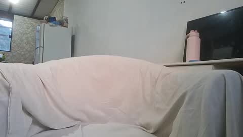 boyblendd2277 online show from September 28, 2025, 8:47 pm