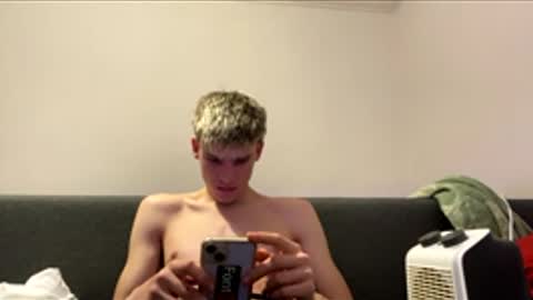 boyblondhetero online show from January 9, 2026, 2:03 am