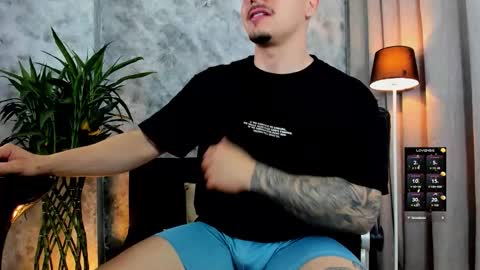 Snapshot of boyc02_ chatting on February 19, 2026, 2:51 am boyc02_ online show from February 19, 2026, 2:51 am