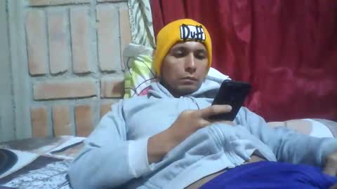 Snapshot of boycumlatino21 chatting on January 7, 2025, 3:03 am Boy online show from January 7, 2025, 3:03 am
