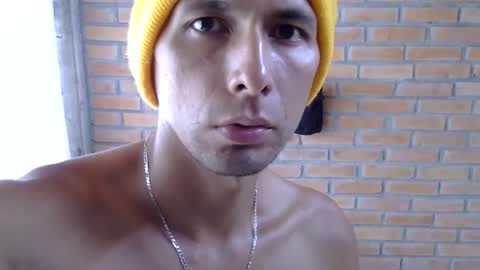 Snapshot of boycumlatino21 chatting on October 13, 2025, 3:01 pm Boy online show from October 13, 2025, 3:01 pm