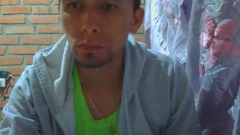 Snapshot of boycumlatino21 chatting on February 6, 2026, 1:10 am Boy online show from February 6, 2026, 1:10 am