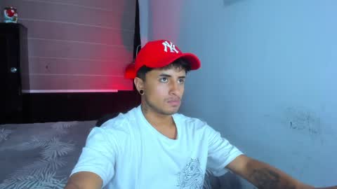 Snapshot of boylatin_777 chatting on December 19, 2024, 5:40 am miguel online show from December 19, 2024, 5:40 am