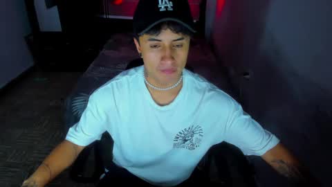 Snapshot of boylatin_777 chatting on January 9, 2025, 2:33 am miguel online show from January 9, 2025, 2:33 am