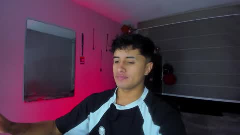Snapshot of boylatin_777 chatting on January 13, 2025, 3:01 am miguel online show from January 13, 2025, 3:01 am