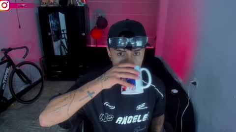 Snapshot of boylatin_777 chatting on January 31, 2025, 3:09 am miguel online show from January 31, 2025, 3:09 am