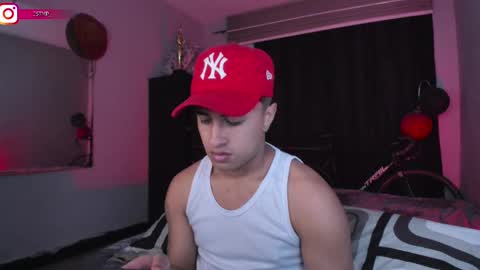 Snapshot of boylatin_777 chatting on February 25, 2025, 11:11 pm miguel online show from February 25, 2025, 11:11 pm
