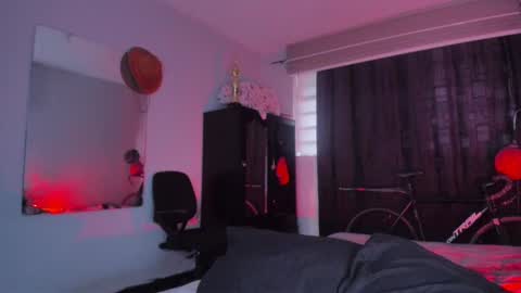 Snapshot of boylatin_777 chatting on February 27, 2025, 9:47 pm miguel online show from February 27, 2025, 9:47 pm