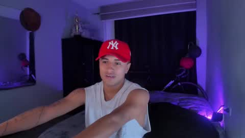 Snapshot of boylatin_777 chatting on February 28, 2025, 2:31 am miguel online show from February 28, 2025, 2:31 am