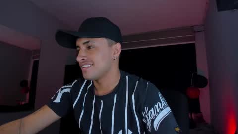 Snapshot of boylatin_777 chatting on March 11, 2025, 3:26 am miguel online show from March 11, 2025, 3:26 am