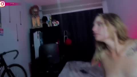 Snapshot of boylatin_777 chatting on March 12, 2025, 7:59 pm miguel online show from March 12, 2025, 7:59 pm