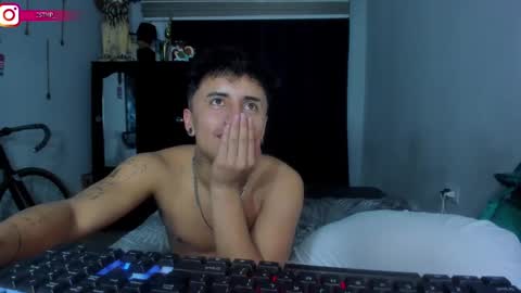Snapshot of boylatin_777 chatting on March 12, 2025, 11:01 pm miguel online show from March 12, 2025, 11:01 pm