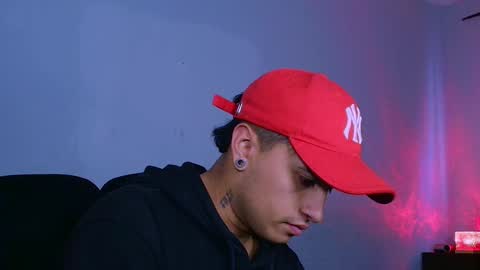 miguel  online show from November 17, 2025, 6:57 pm