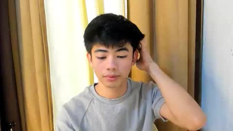 Snapshot of boynextdoor4ux chatting on February 1, 2026, 4:55 am HI IM JAMES DONT FORGET GIVE ME THUMBS UP AND JOIN TO MY FANCLUB online show from February 1, 2026, 4:55 am