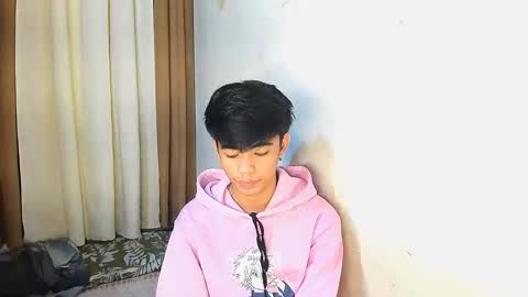 Snapshot of boynextdoor4ux chatting on May 11, 2026, 4:04 pm HI IM JAMES DONT FORGET GIVE ME THUMBS UP AND JOIN TO MY FANCLUB online show from May 11, 2026, 4:04 pm