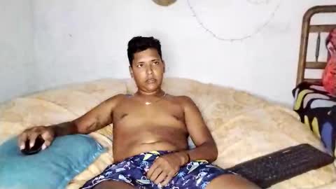 Snapshot of boysex1124 chatting on December 18, 2024, 4:17 pm andrew online show from December 18, 2024, 4:17 pm