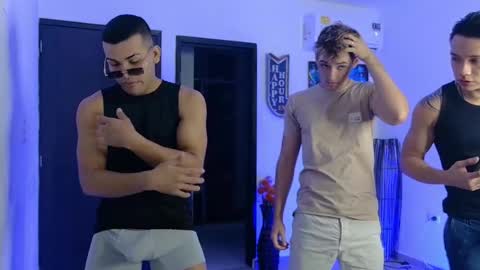 Angelo Mark Fernando Taylor online show from November 22, 2025, 11:31 am