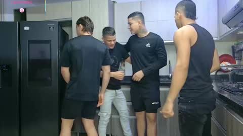 Angelo Mark Fernando Taylor online show from December 18, 2025, 11:38 am