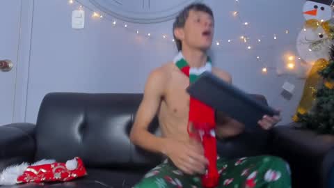 Paul and Max online show from December 24, 2024, 2:12 pm