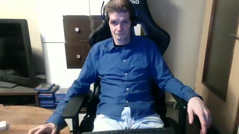 bponie1 online show from December 24, 2024, 11:00 pm