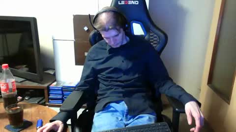 bponie1 online show from February 15, 2025, 2:04 am