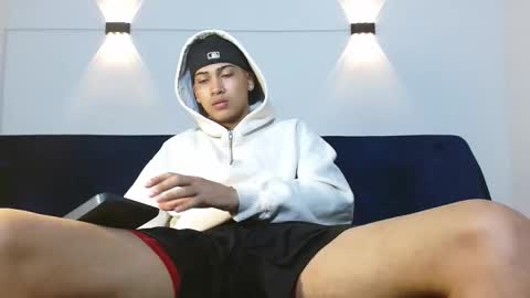 Snapshot of br4ndon_cooper chatting on September 18, 2025, 2:52 pm Brandon online show from September 18, 2025, 2:52 pm