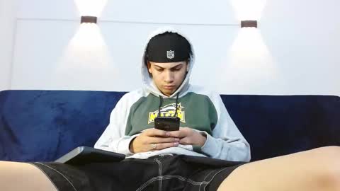 Snapshot of br4ndon_cooper chatting on October 10, 2025, 4:17 pm Brandon online show from October 10, 2025, 4:17 pm