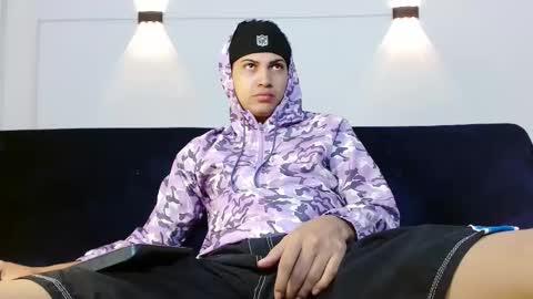 Snapshot of br4ndon_cooper chatting on October 11, 2025, 3:21 pm Brandon online show from October 11, 2025, 3:21 pm