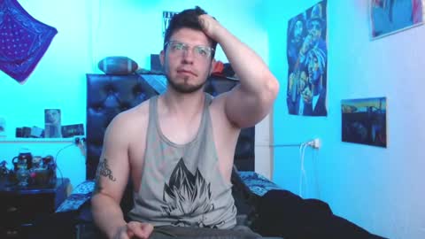 brad hot boy online show from February 14, 2025, 3:26 pm