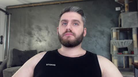 Snapshot of brad_pittfall chatting on December 24, 2024, 7:55 pm ask me online show from December 24, 2024, 7:55 pm