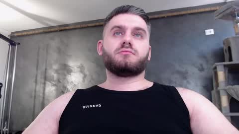 Snapshot of brad_pittfall chatting on February 13, 2025, 12:00 pm ask me online show from February 13, 2025, 12:00 pm