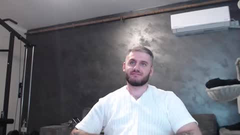 Snapshot of brad_pittfall chatting on October 1, 2025, 6:58 pm ask me online show from October 1, 2025, 6:58 pm