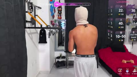 Bradley Strong online show from October 31, 2025, 10:44 pm