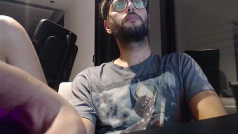 brads online show from November 8, 2025, 9:57 pm