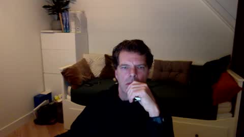 Snapshot of bram1944972145 chatting on December 2, 2024, 3:47 pm Bram online show from December 2, 2024, 3:47 pm