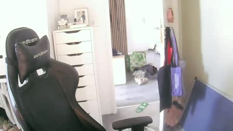 brandinator__cb online show from July 21, 2026, 11:34 am