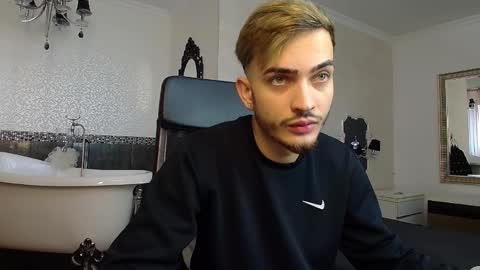 BrandonTateX online show from November 12, 2025, 9:42 am