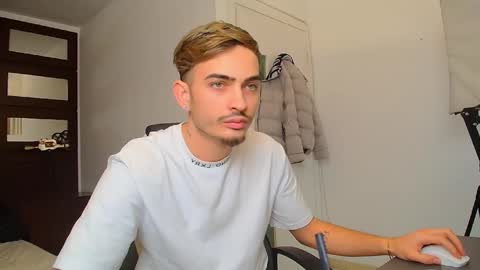 BrandonTateX online show from November 19, 2025, 11:43 am