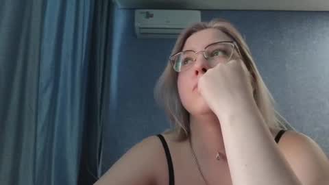 Belle  online show from March 15, 2026, 11:49 am