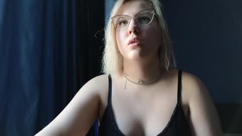 Belle  online show from April 3, 2026, 10:02 am