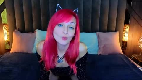 Snapshot of brandybloomm chatting on November 8, 2025, 5:34 pm Brandybloomm online show from November 8, 2025, 5:34 pm
