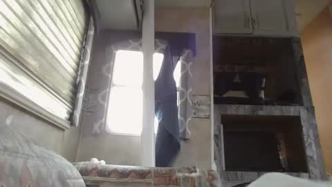 Bay online show from February 14, 2025, 7:23 pm